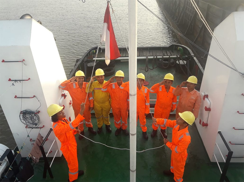 Upacara bendera HUT RI ke 73 PT. Pelayaran KSA site Banjarmasin